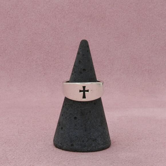 james avery sterling silver narrow crosslet ring size 5.5 - Picture 1 of 3